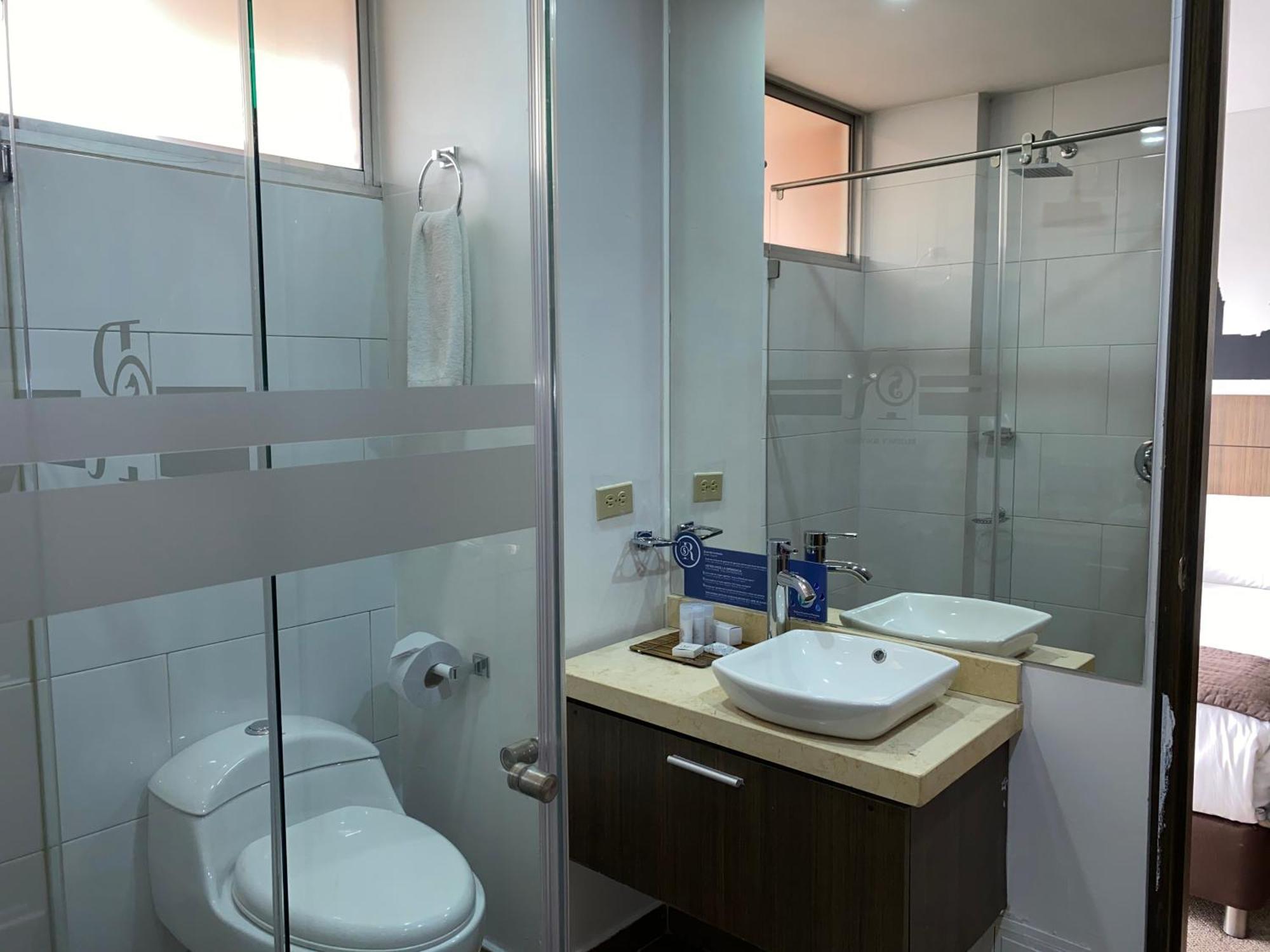 Hotel Apartamentos Regency La Feria Bogotá Pokoj fotografie